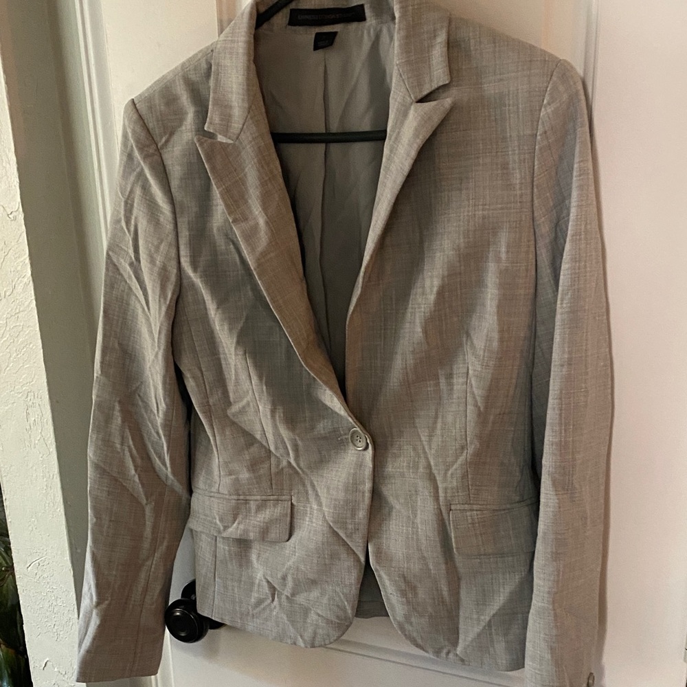 women’s grey blazer